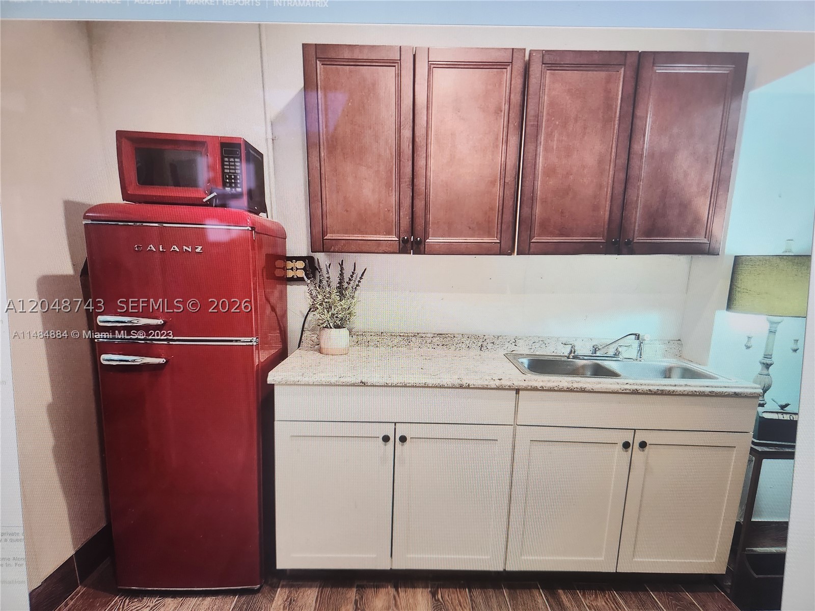 Enjoy this comfortable and affordable living with this updated and cozy studio located in a quiet Pembroke Pines neighborhood. This private unit features a full bath and kitchenette. Includes water, electricity and has a private entrance.