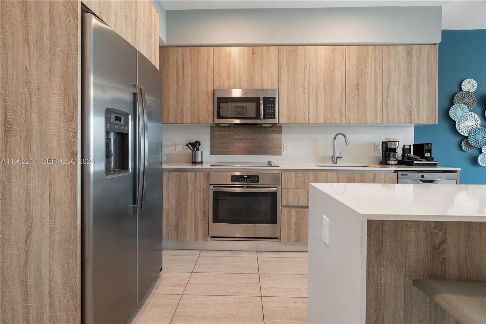 QUADRO CONDO - Residential