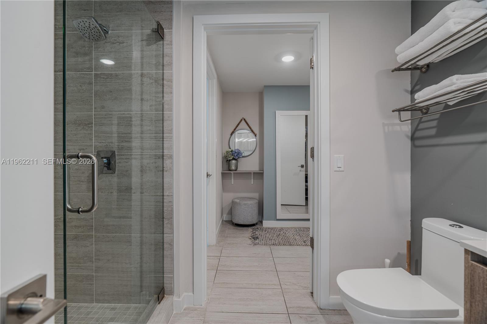 QUADRO CONDO - Residential