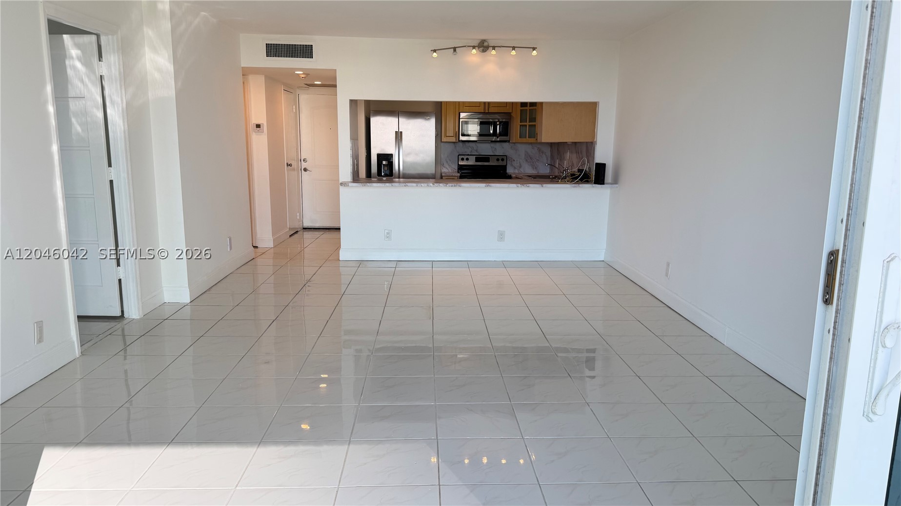 ARLEN HOUSE EAST CONDO - Residential