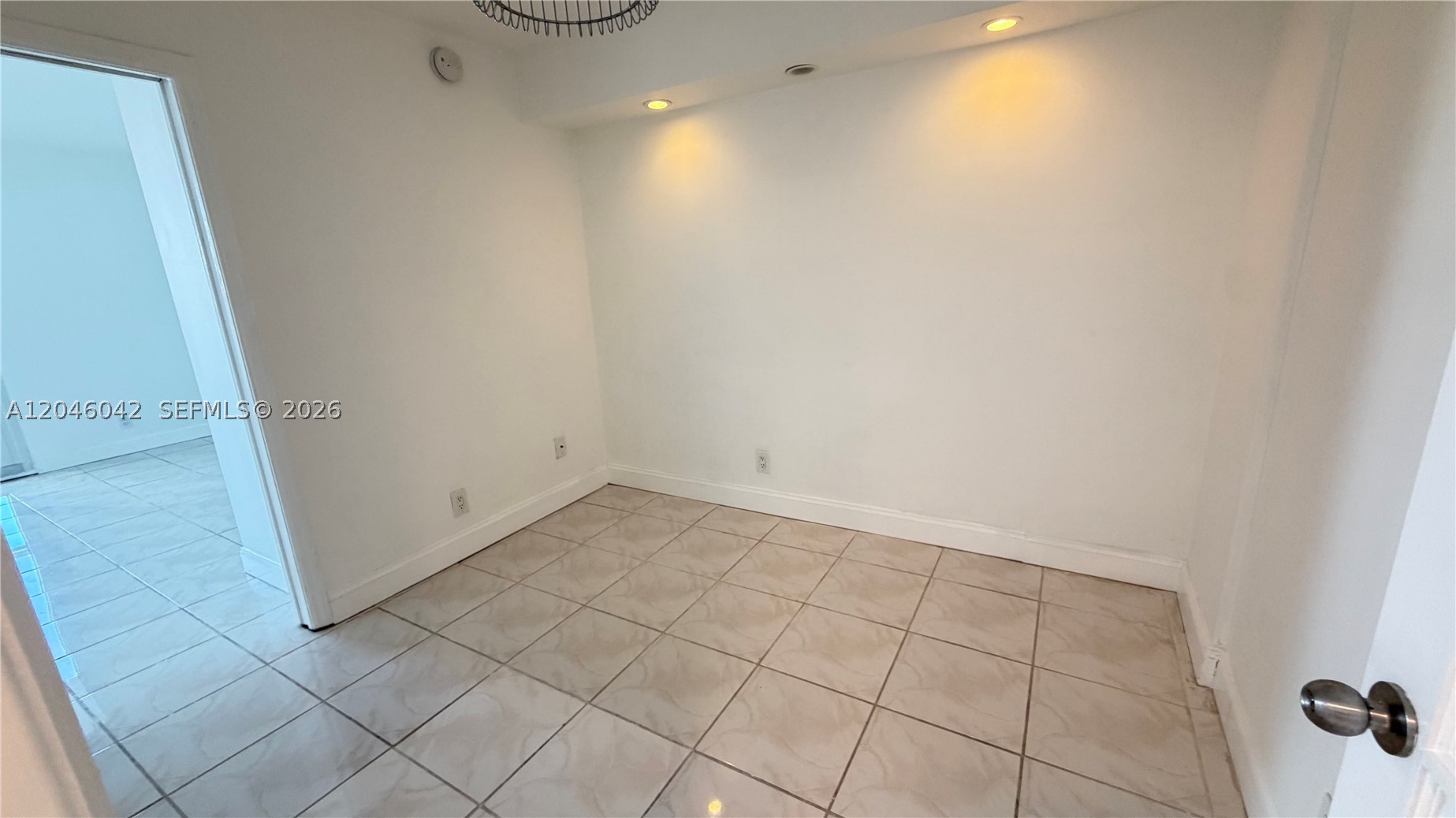 ARLEN HOUSE EAST CONDO - Residential