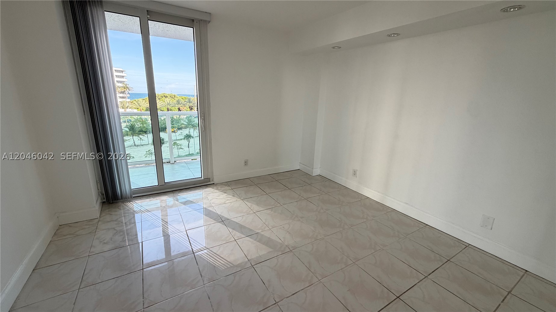 ARLEN HOUSE EAST CONDO - Residential