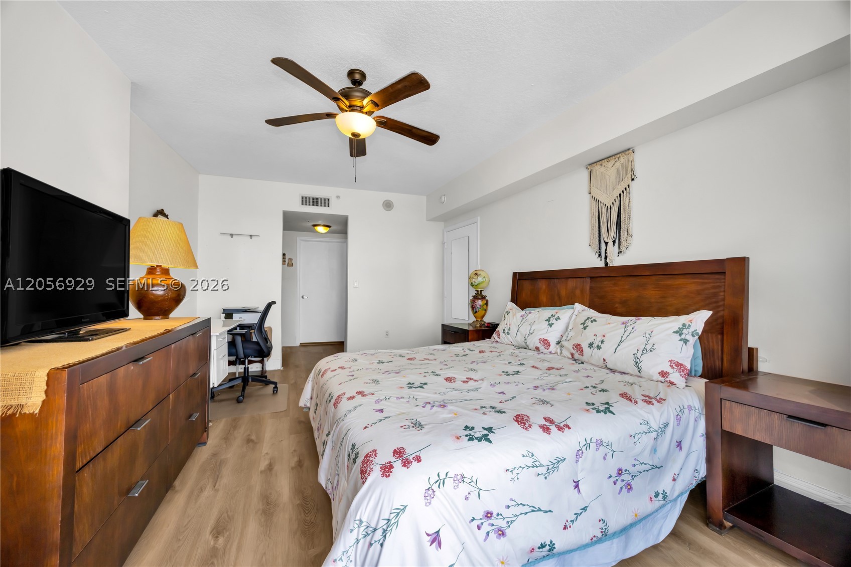 OPERA TOWER CONDO - Residential