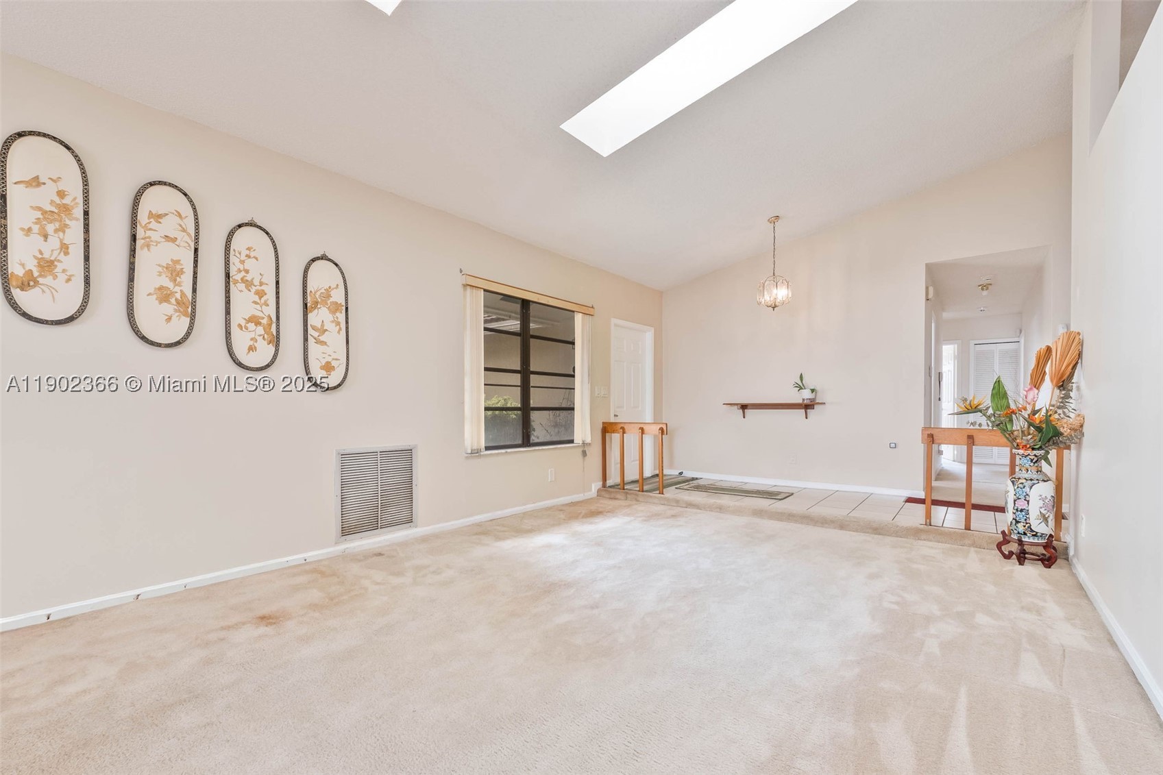 HAWKES BLUFF - Residential