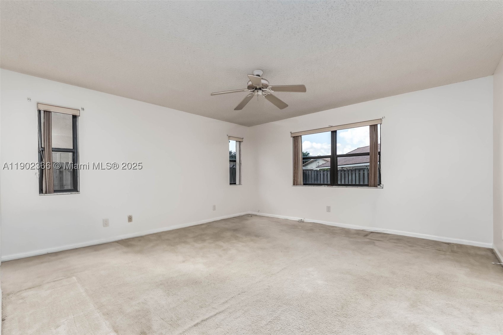 HAWKES BLUFF - Residential