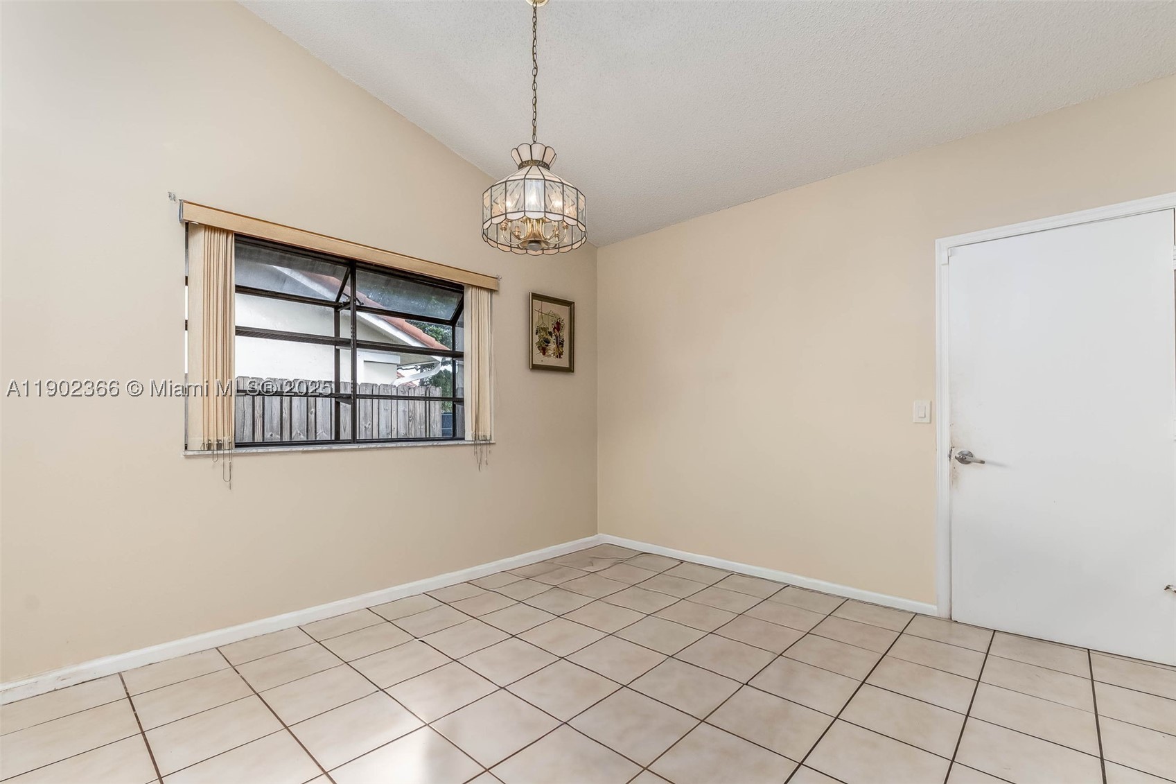 HAWKES BLUFF - Residential