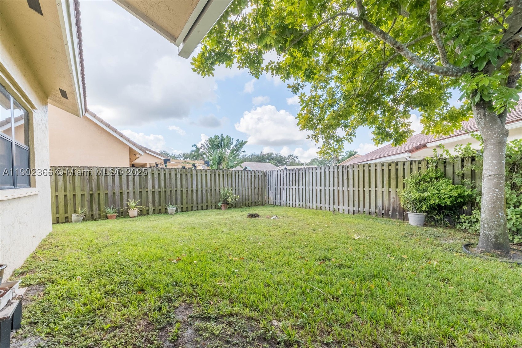 HAWKES BLUFF - Residential
