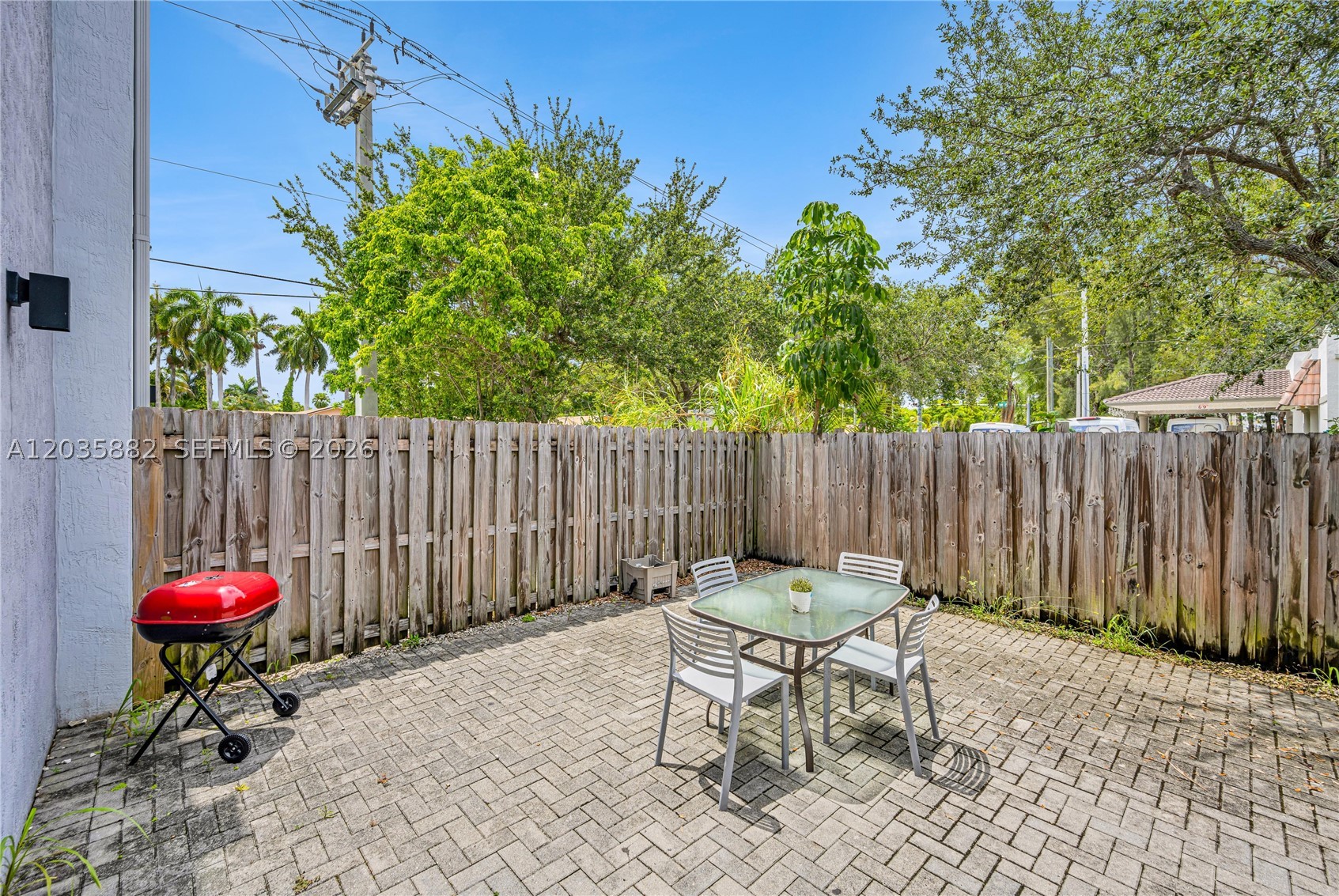 BISCAYNE GARDENS SEC A - Residential Lease