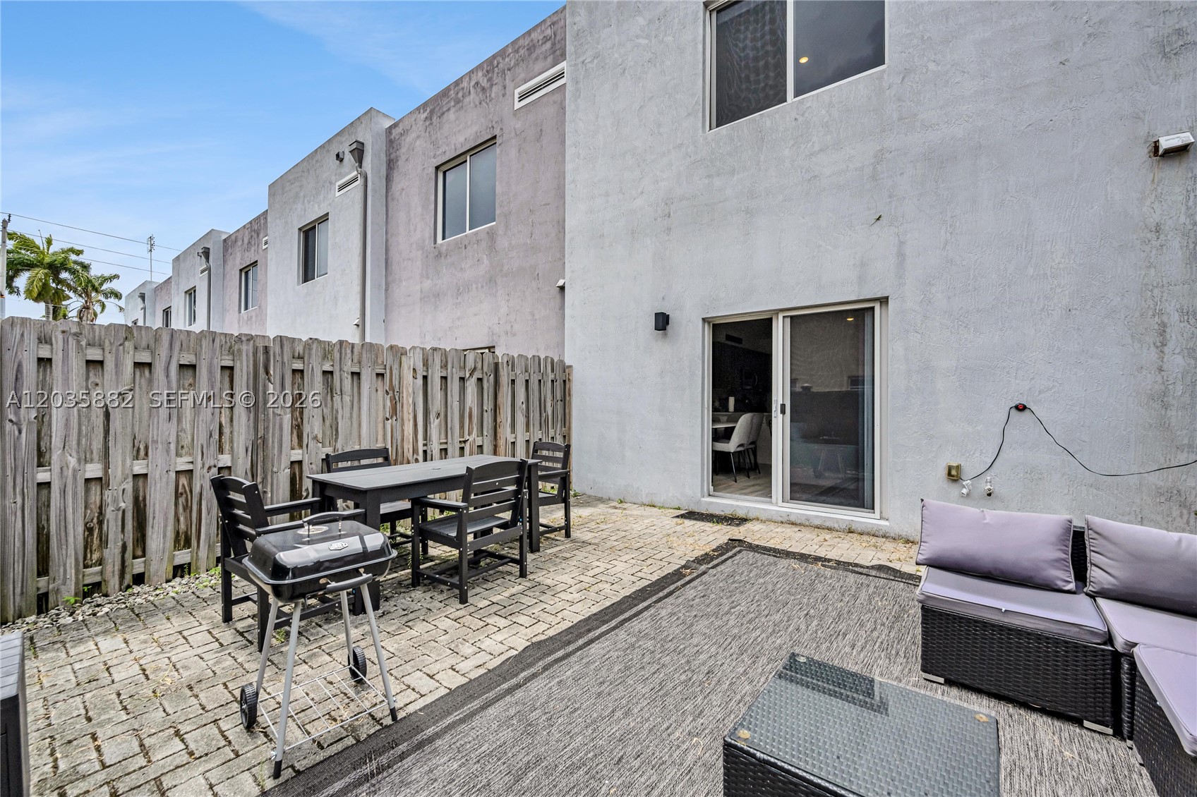 BISCAYNE GARDENS SEC A - Residential Lease