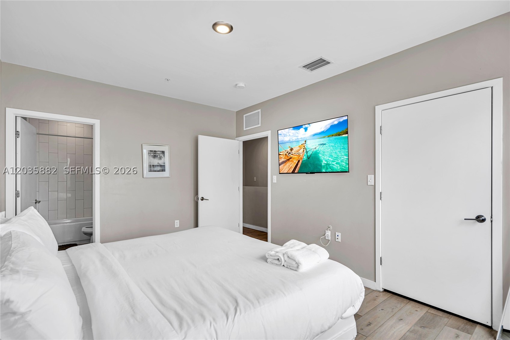 BISCAYNE GARDENS SEC A - Residential Lease