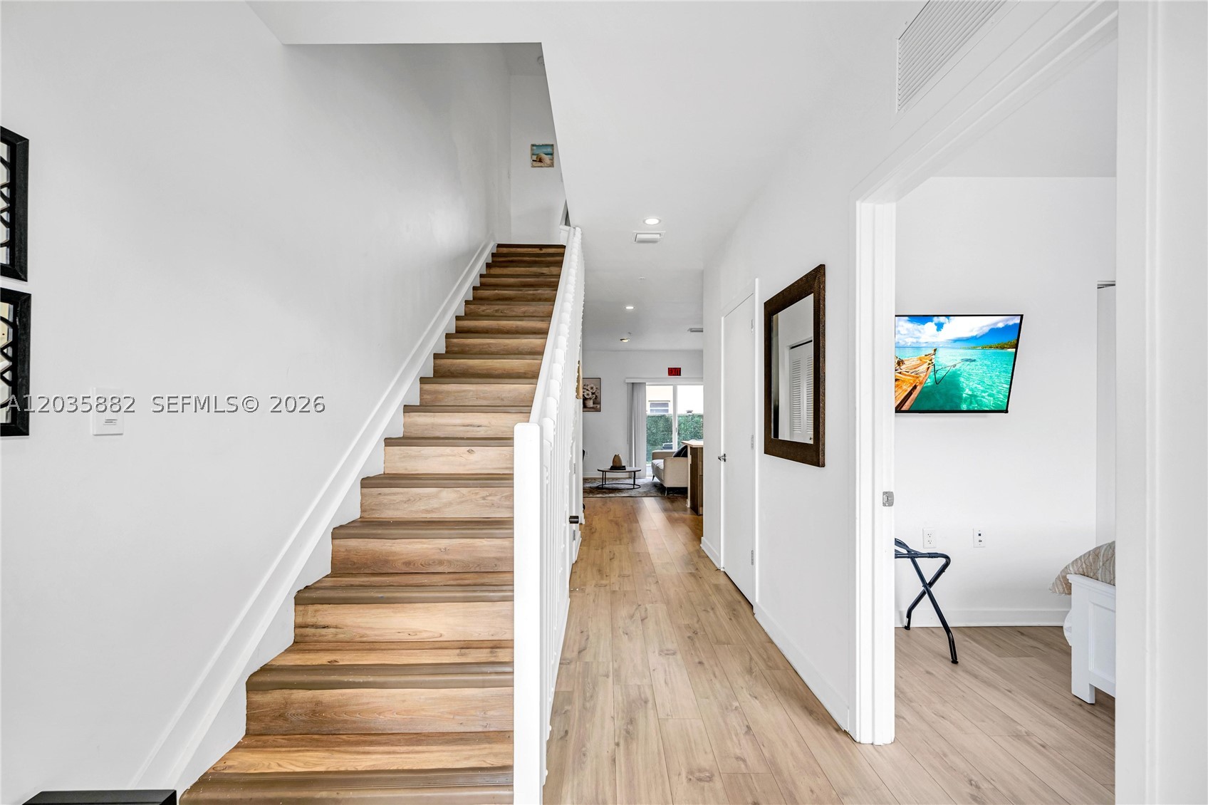 BISCAYNE GARDENS SEC A - Residential Lease