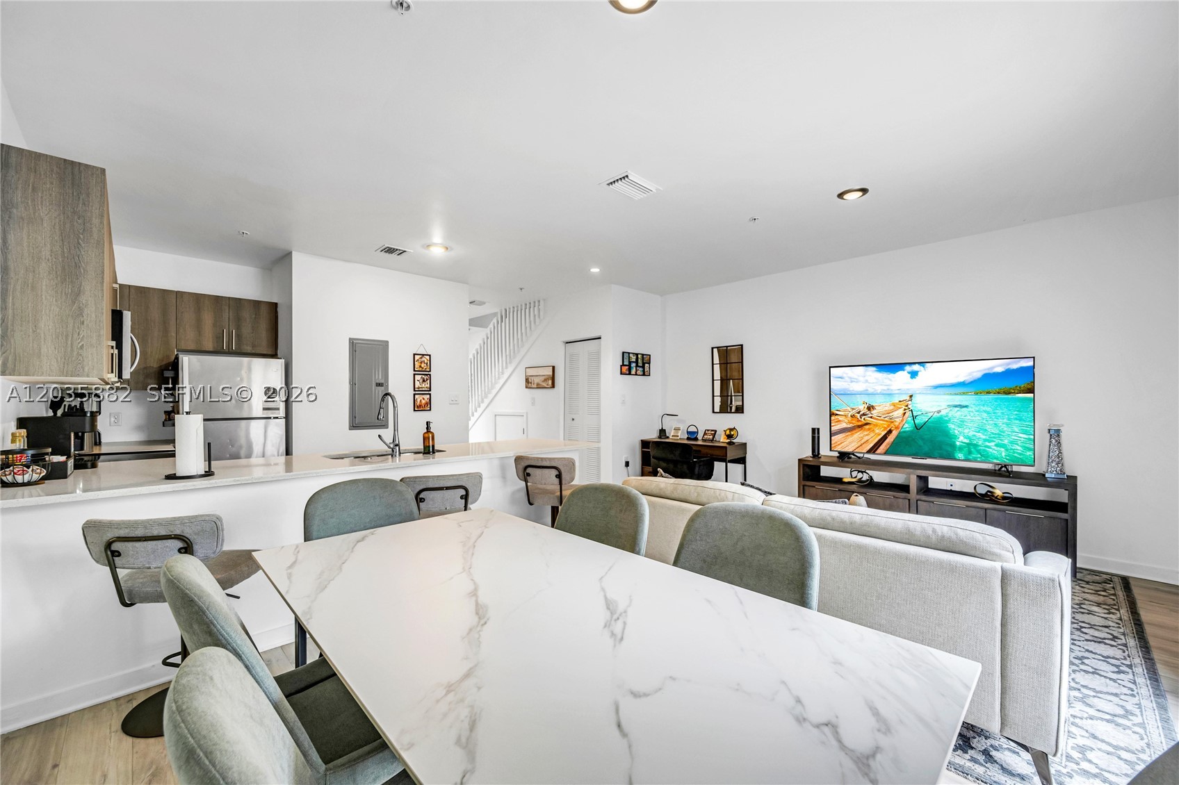 BISCAYNE GARDENS SEC A - Residential Lease