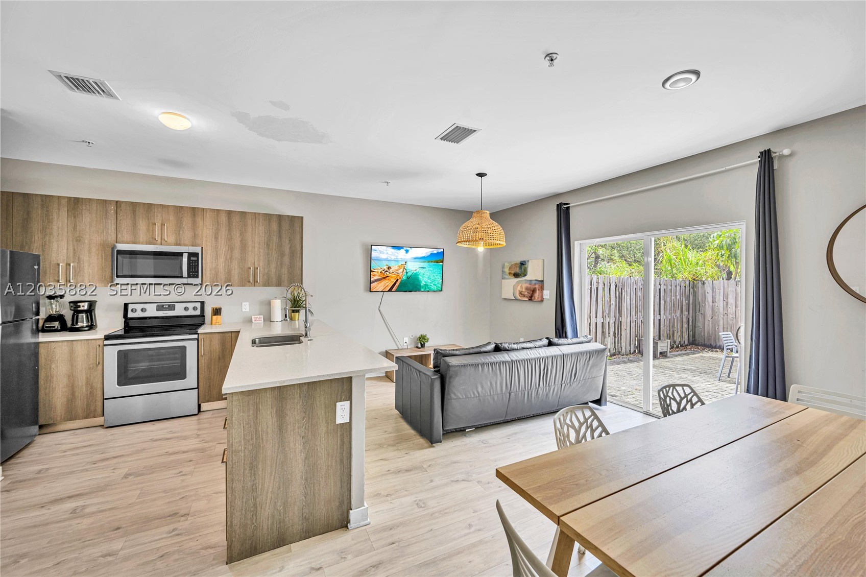 BISCAYNE GARDENS SEC A - Residential Lease