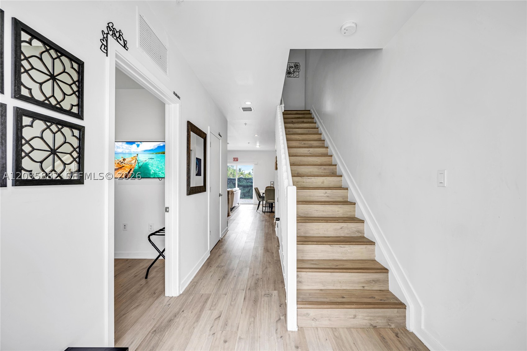 BISCAYNE GARDENS SEC A - Residential Lease
