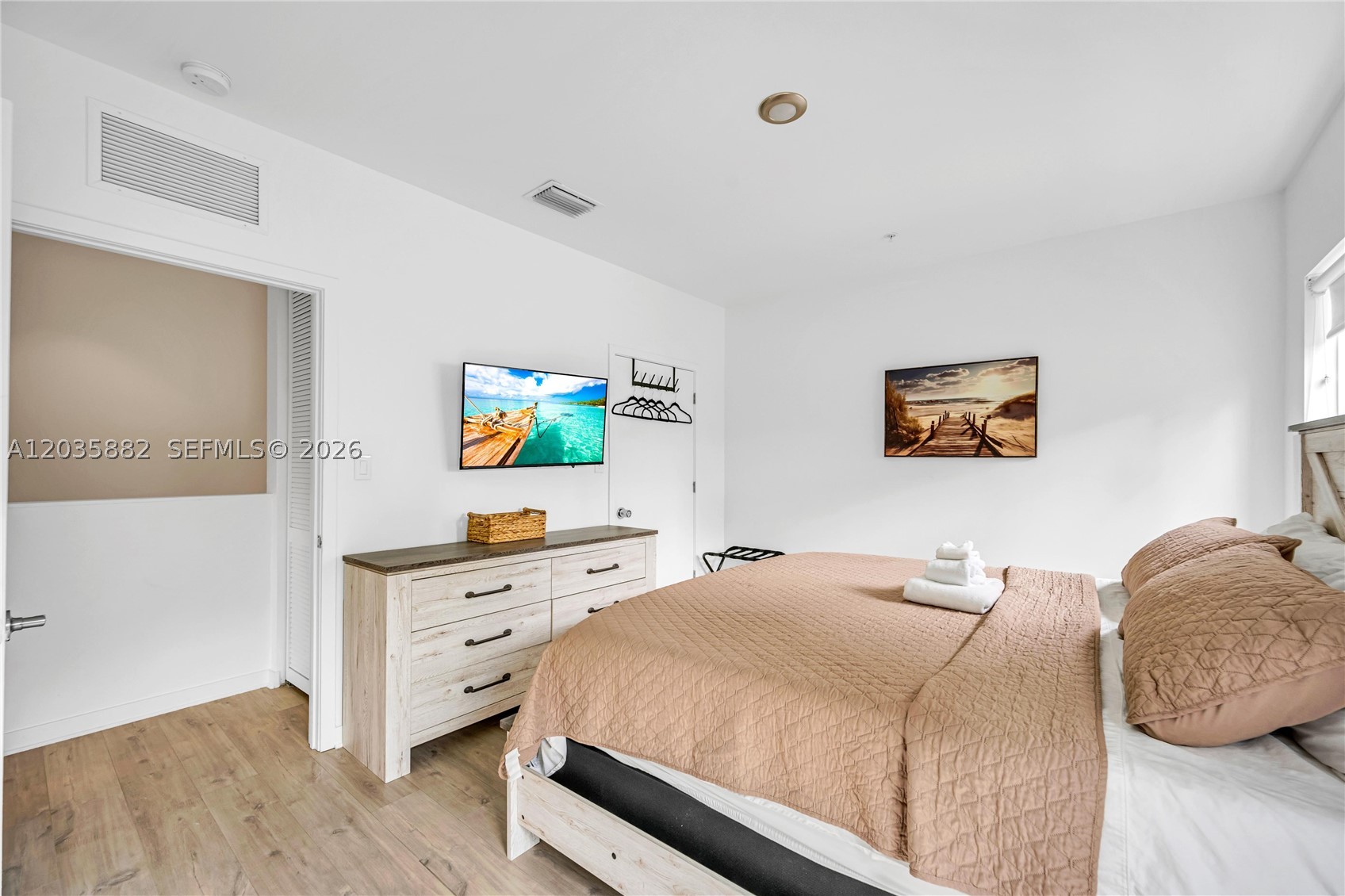 BISCAYNE GARDENS SEC A - Residential Lease