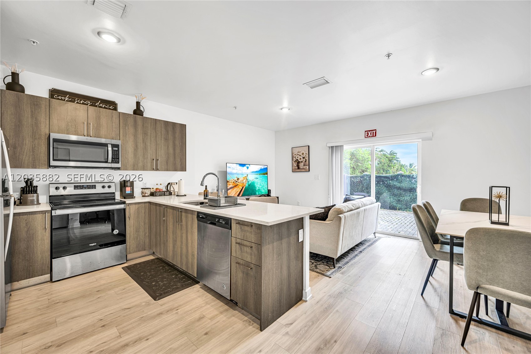 BISCAYNE GARDENS SEC A - Residential Lease
