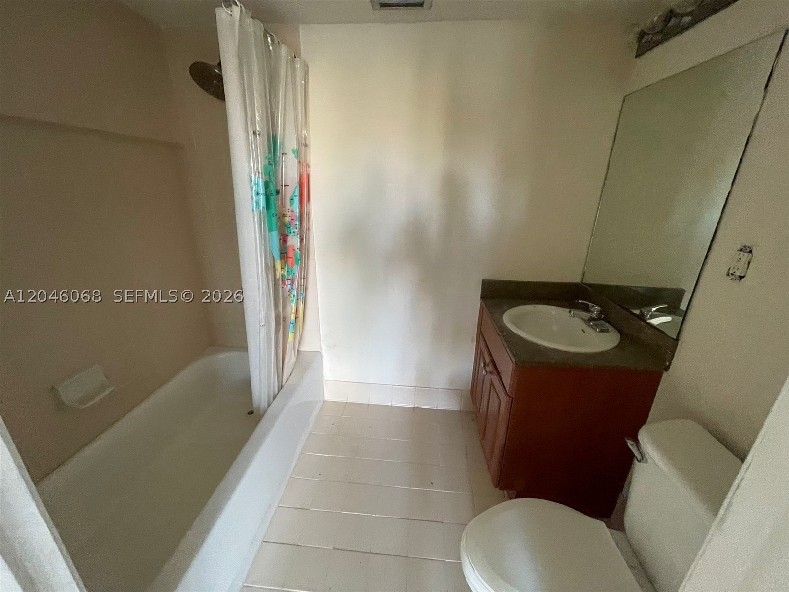 LAS BRISAS OF MIAMI BEACH - Residential