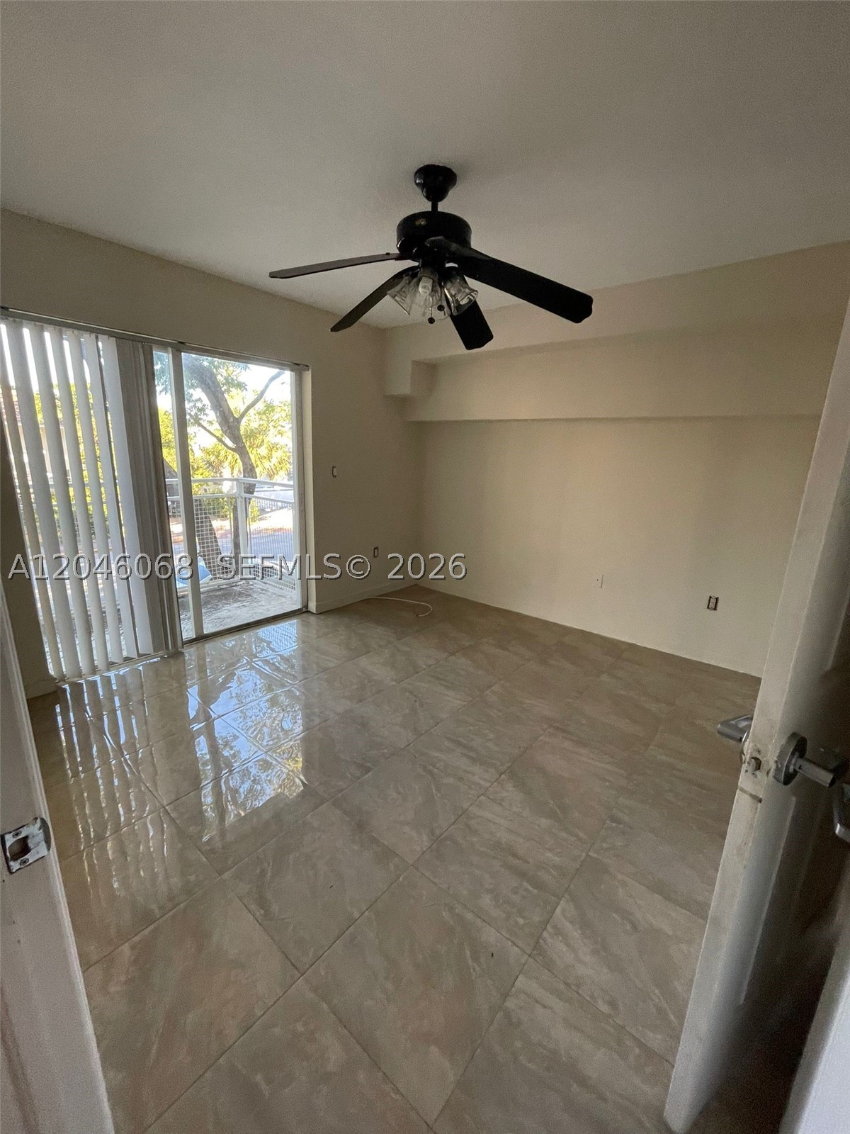 LAS BRISAS OF MIAMI BEACH - Residential