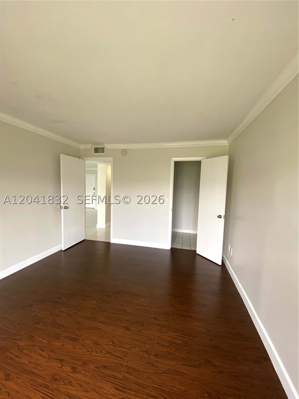 PARKWOOD - Residential Lease