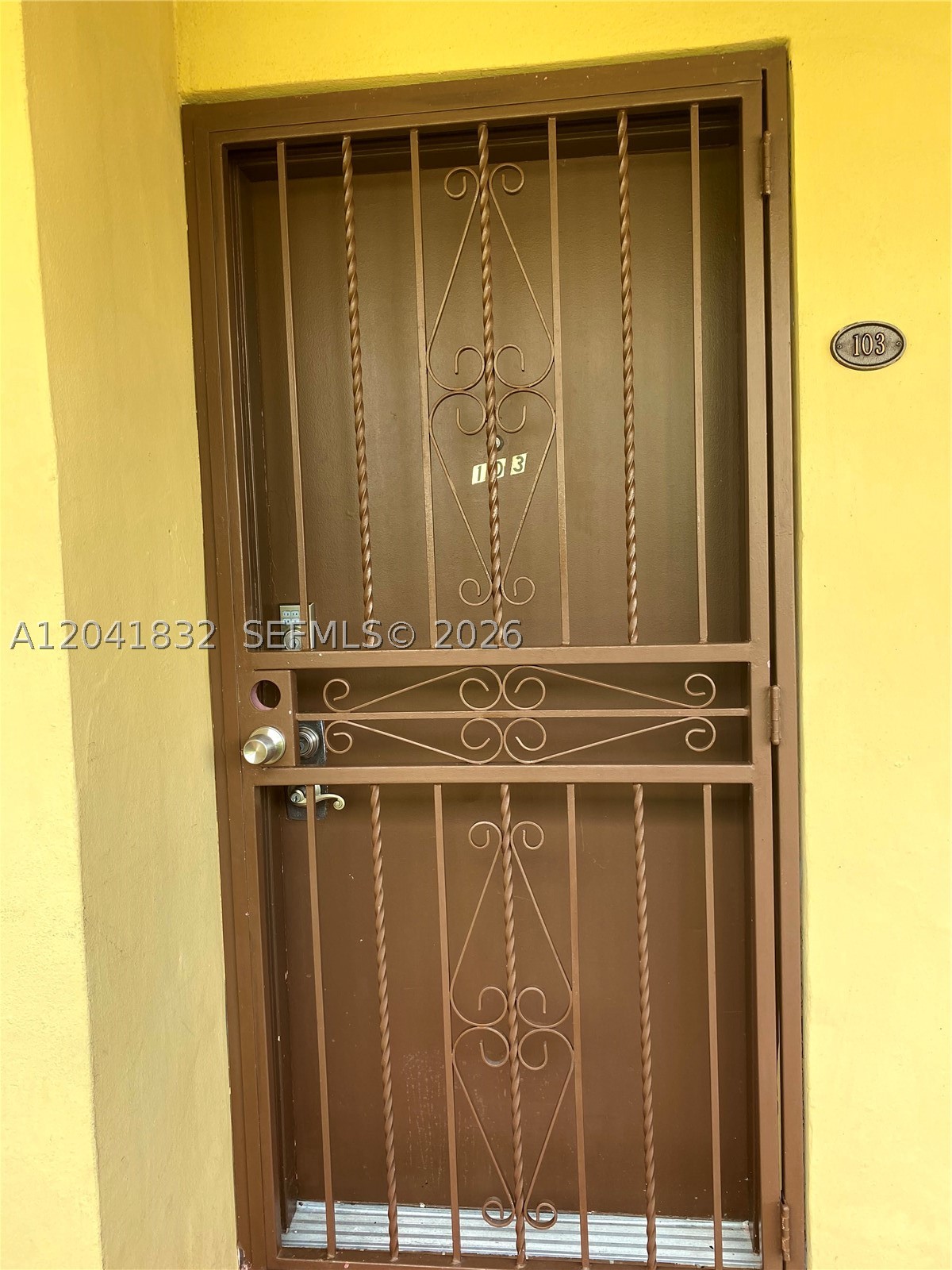 PARKWOOD - Residential Lease