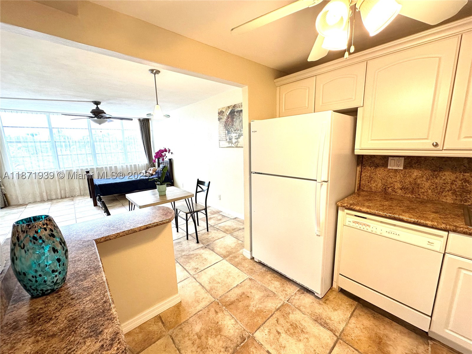 WATERGATE CONDOMINIUM NO 2 - Residential