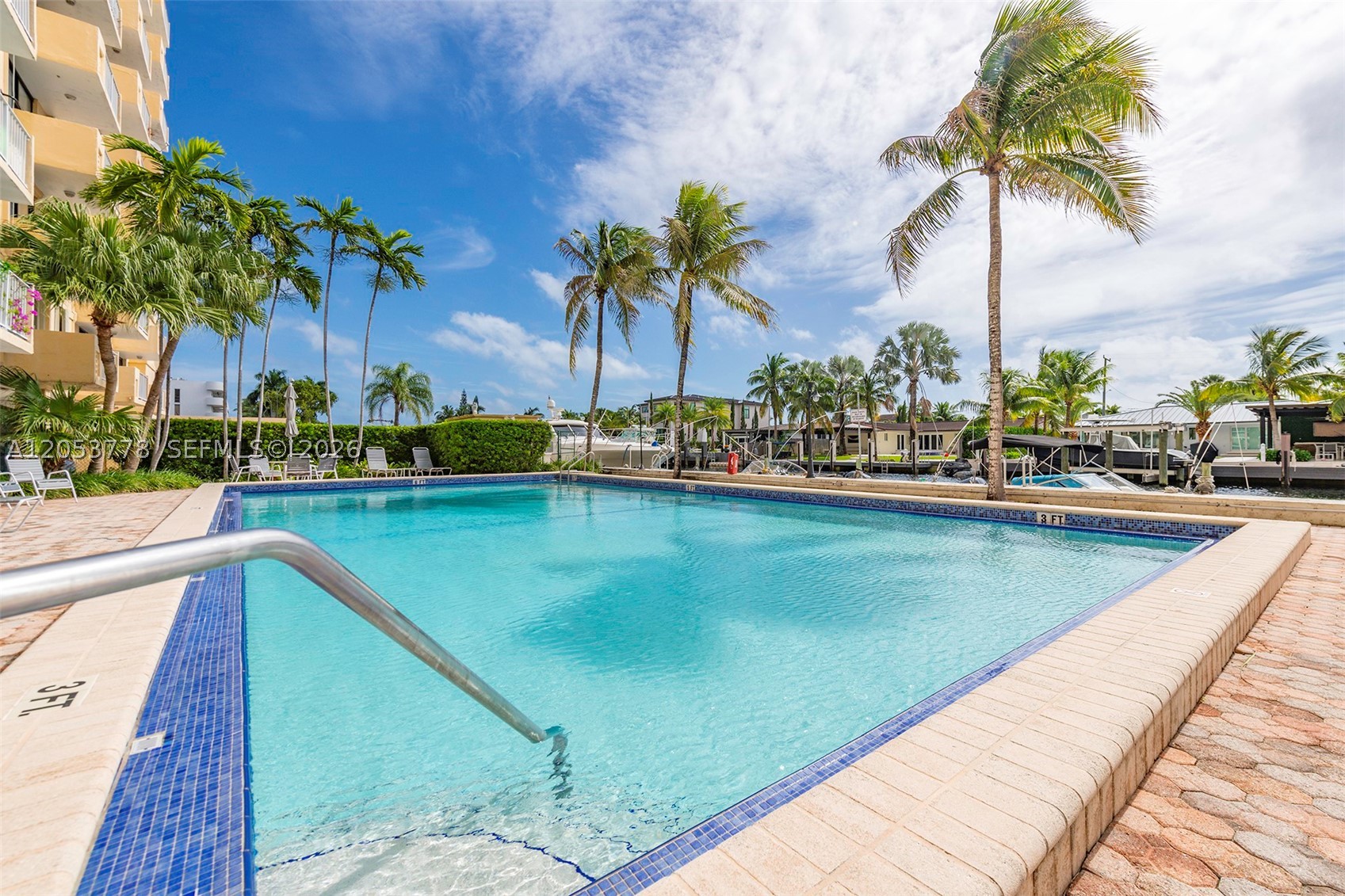 VECINO DEL MAR CONDO - Residential Lease