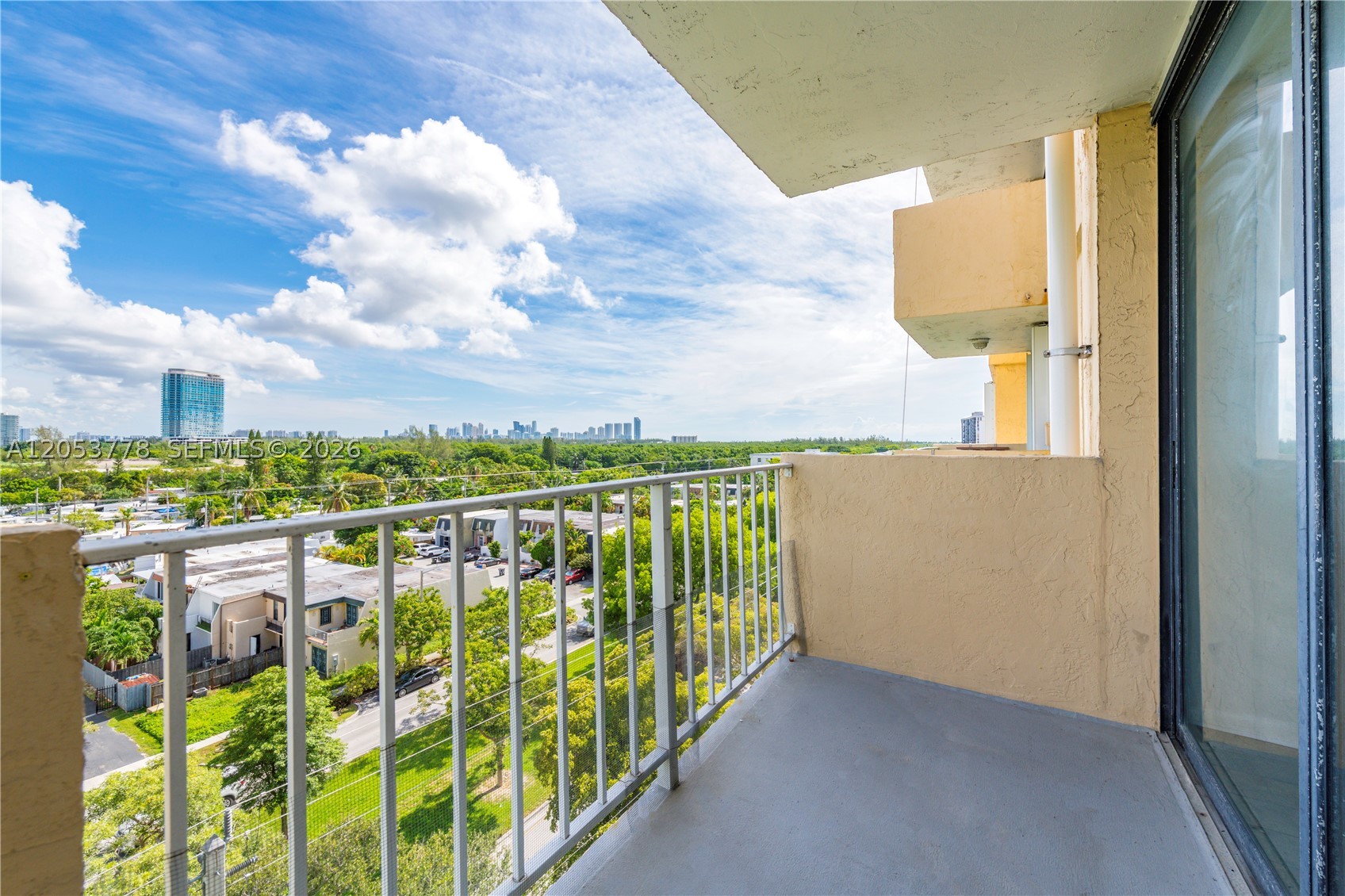 VECINO DEL MAR CONDO - Residential Lease