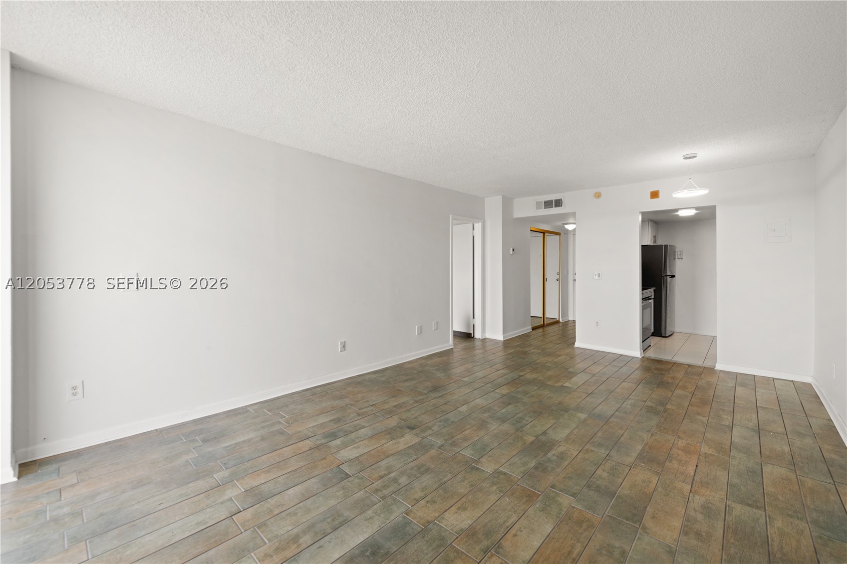 VECINO DEL MAR CONDO - Residential Lease