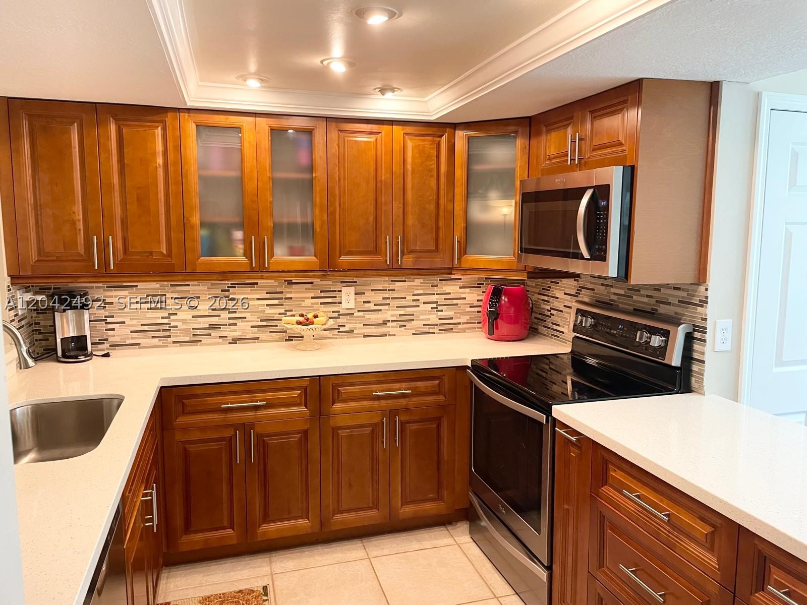CONDO 7 OF SABAL PALM CON - Residential