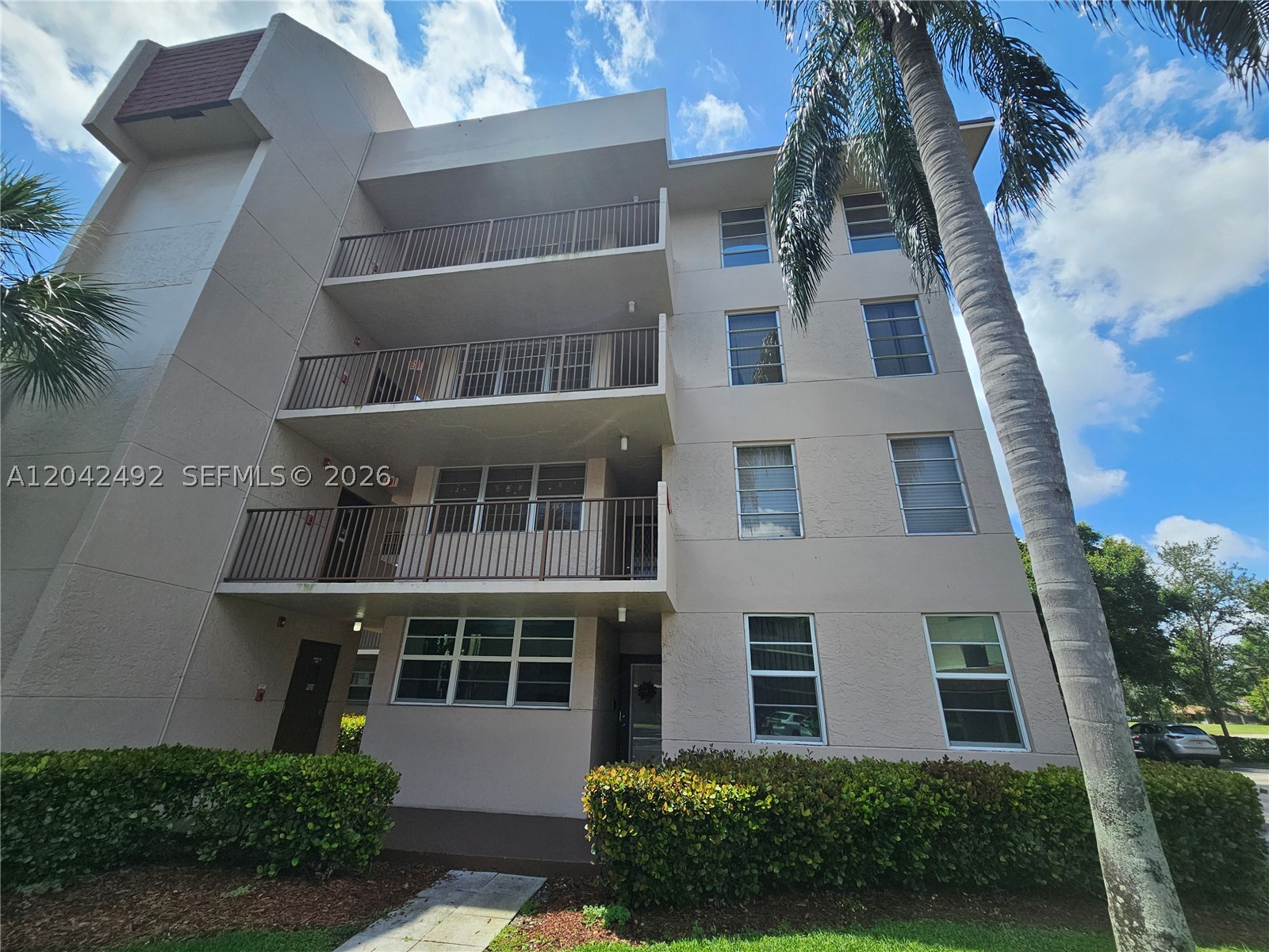 CONDO 7 OF SABAL PALM CON - Residential