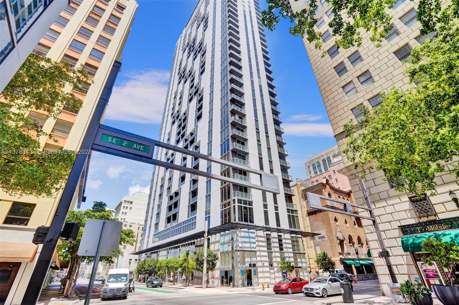 CENTRO CONDO - Residential