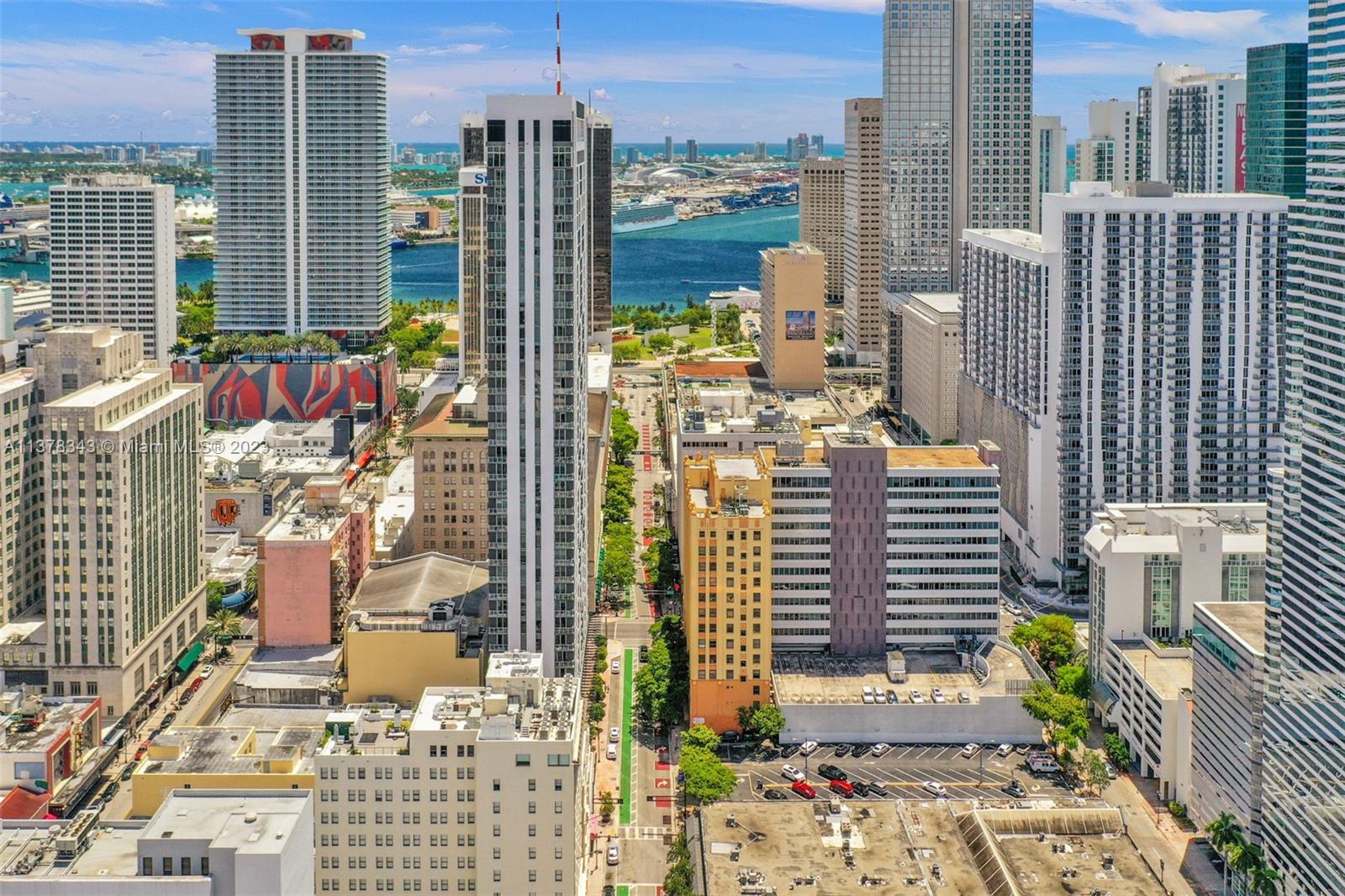 CENTRO CONDO - Residential