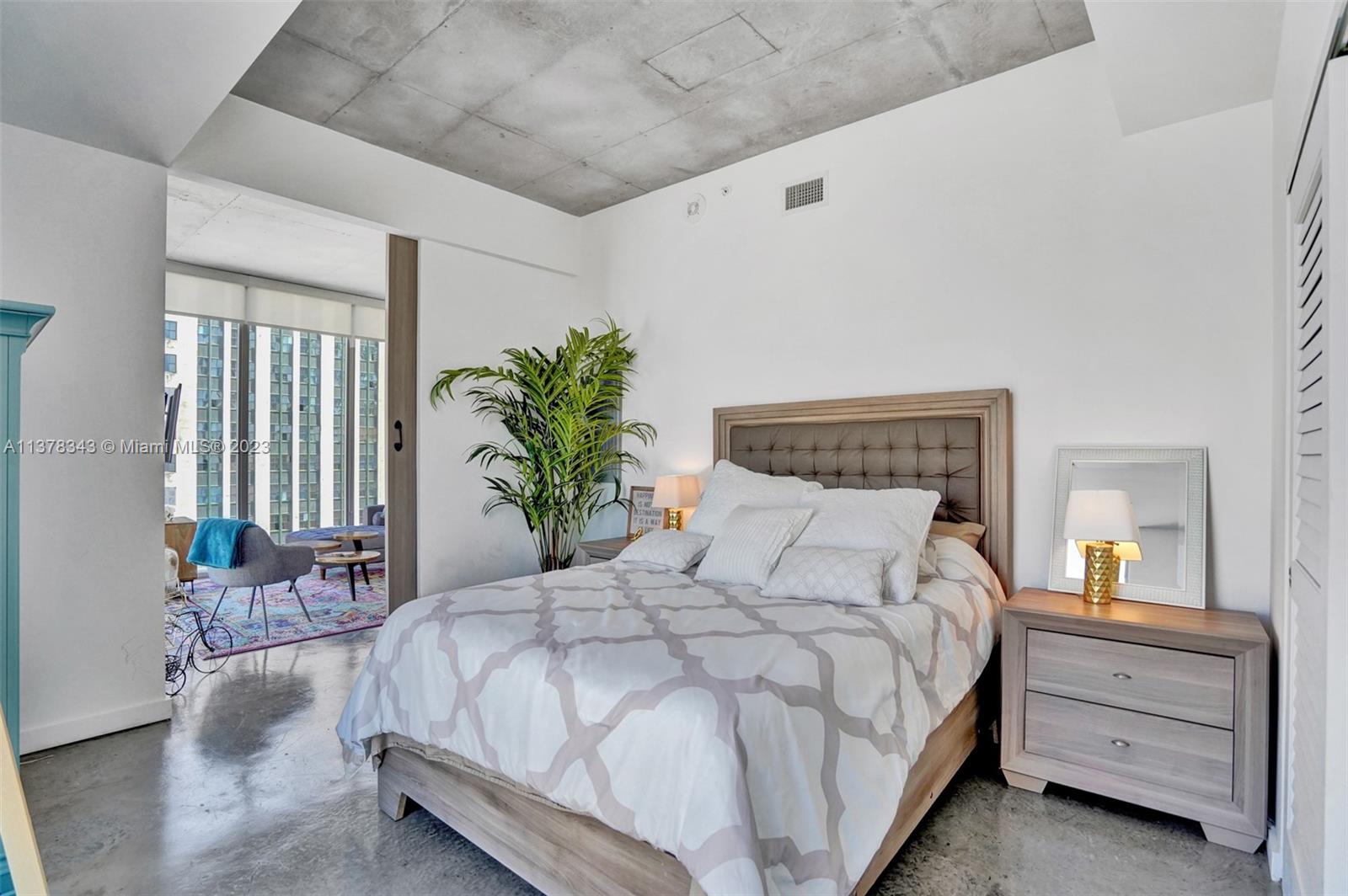 CENTRO CONDO - Residential