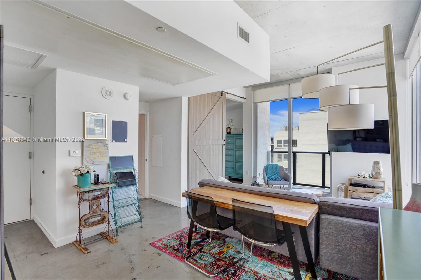 CENTRO CONDO - Residential