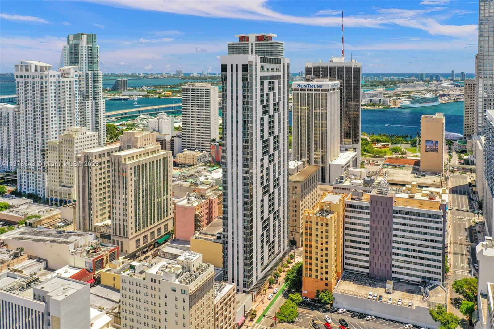 CENTRO CONDO - Residential