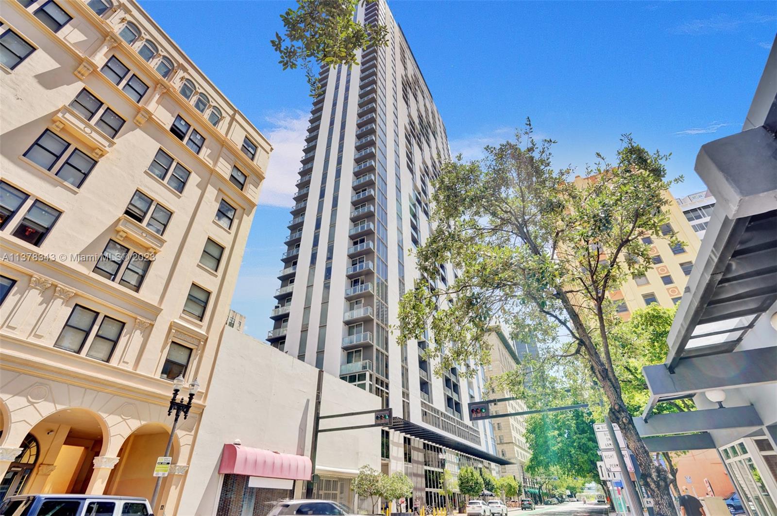 CENTRO CONDO - Residential