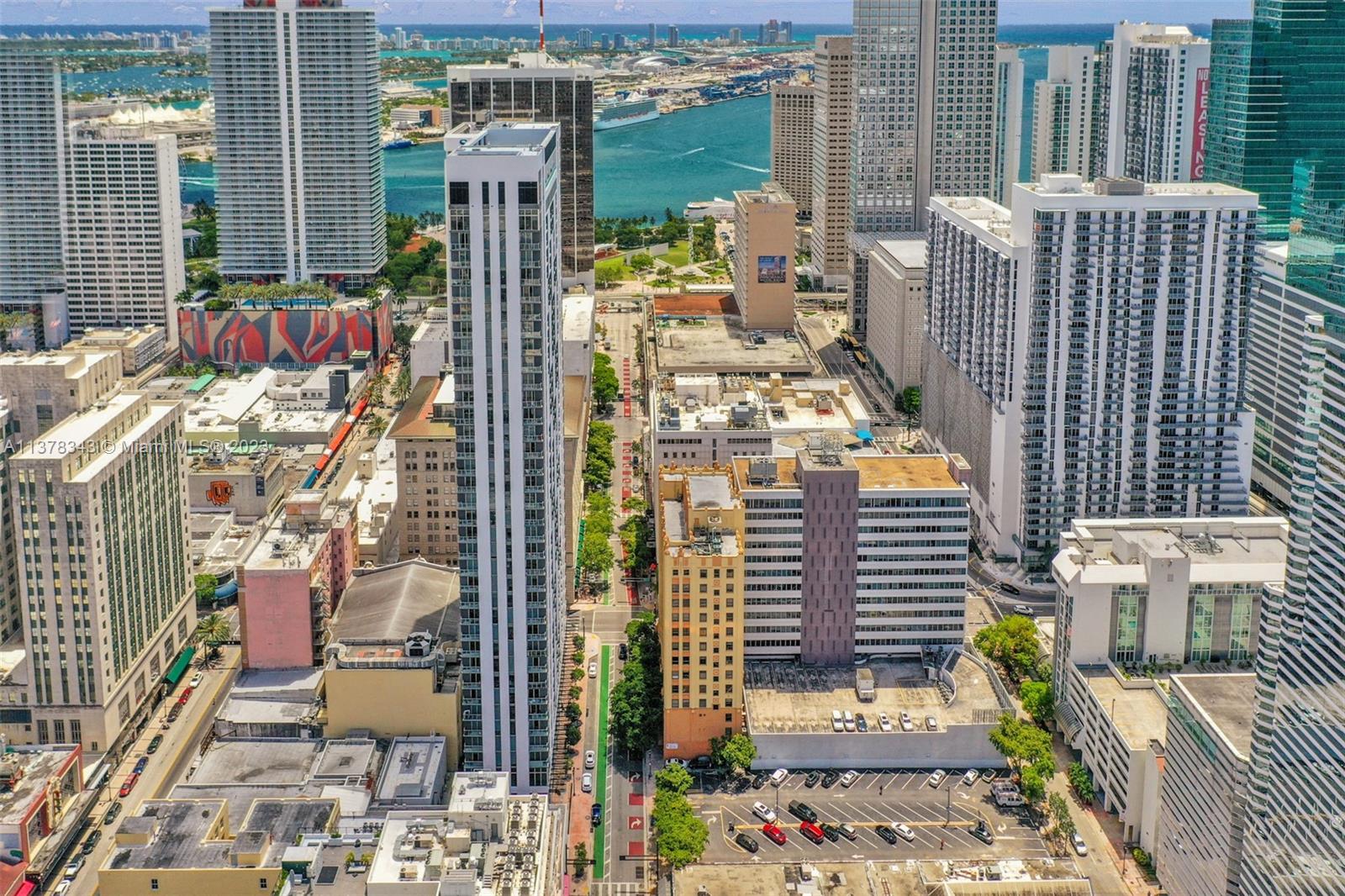 CENTRO CONDO - Residential