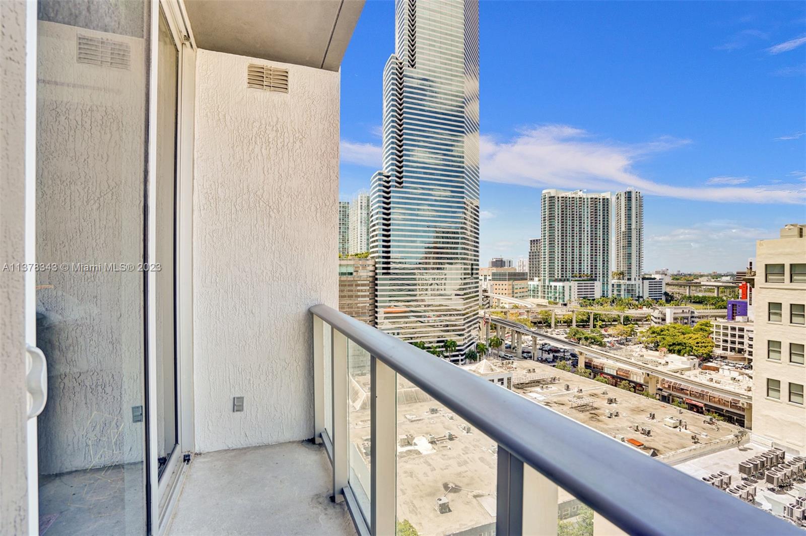 CENTRO CONDO - Residential