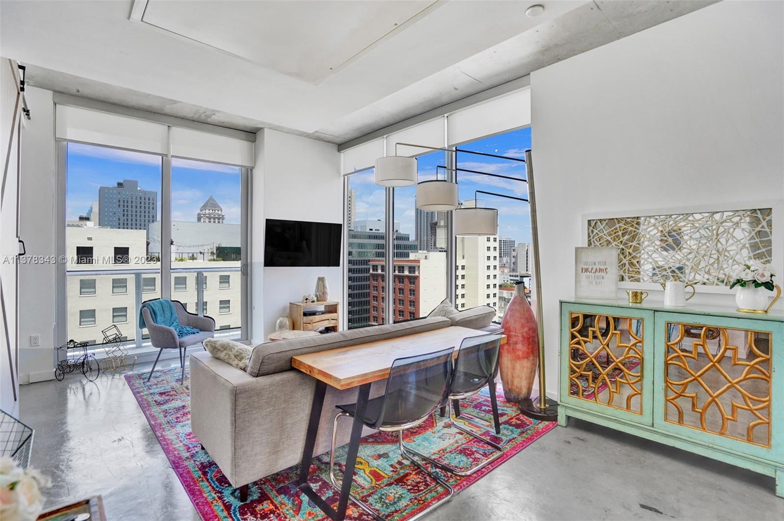 CENTRO CONDO - Residential