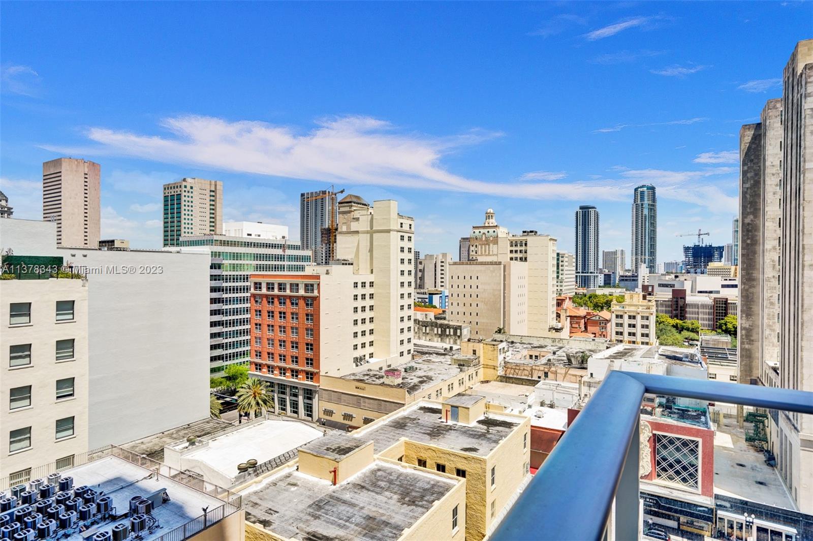 CENTRO CONDO - Residential