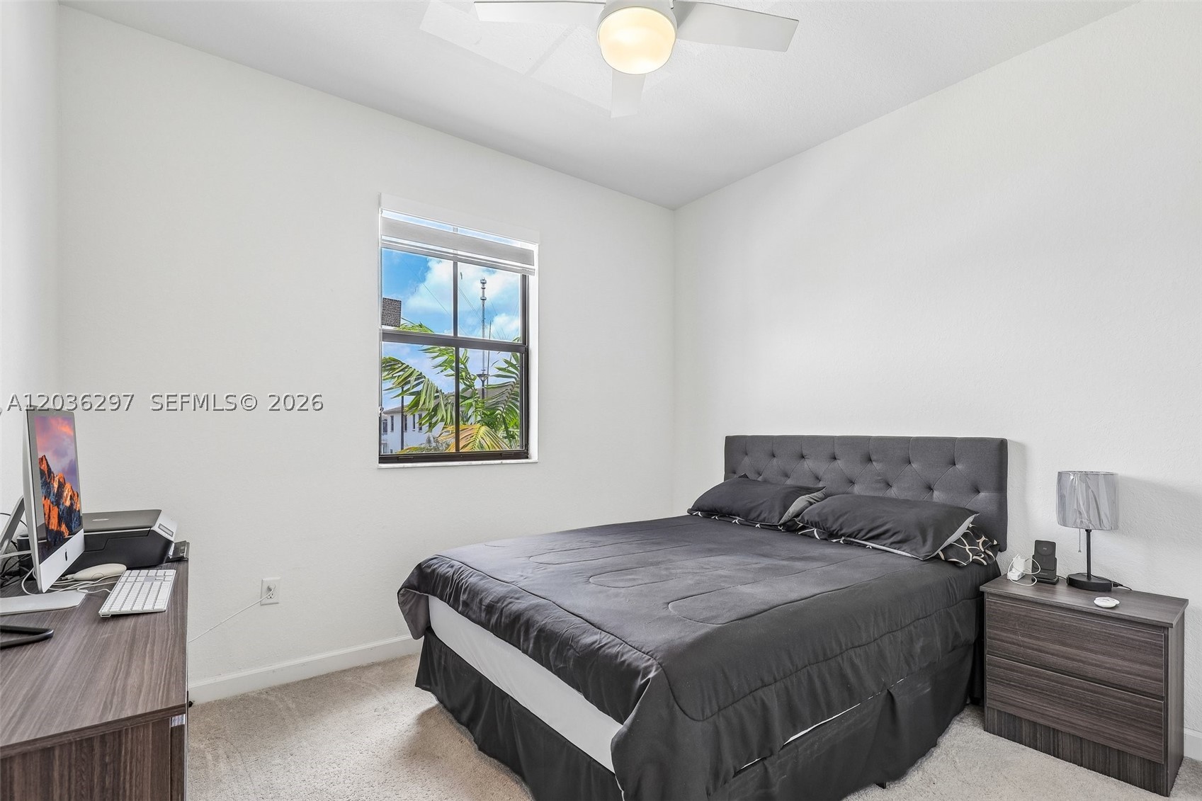 VISTA LAGO - Residential
