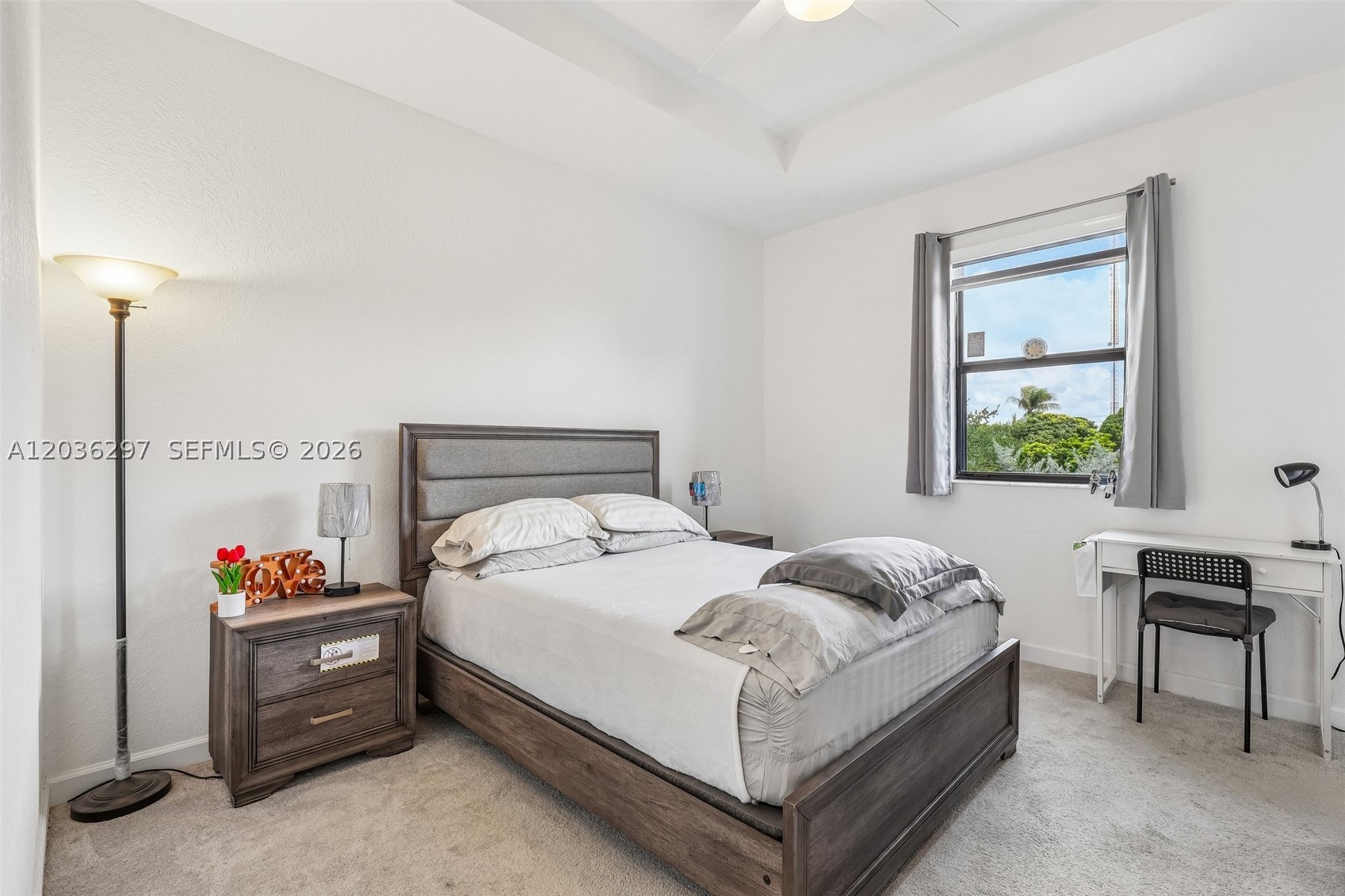 VISTA LAGO - Residential