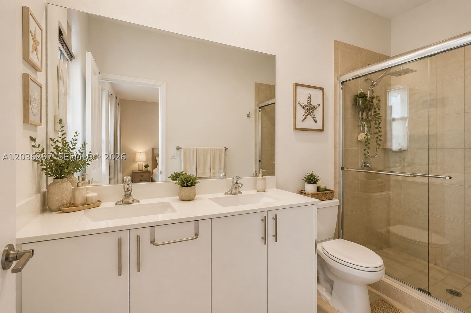 VISTA LAGO - Residential