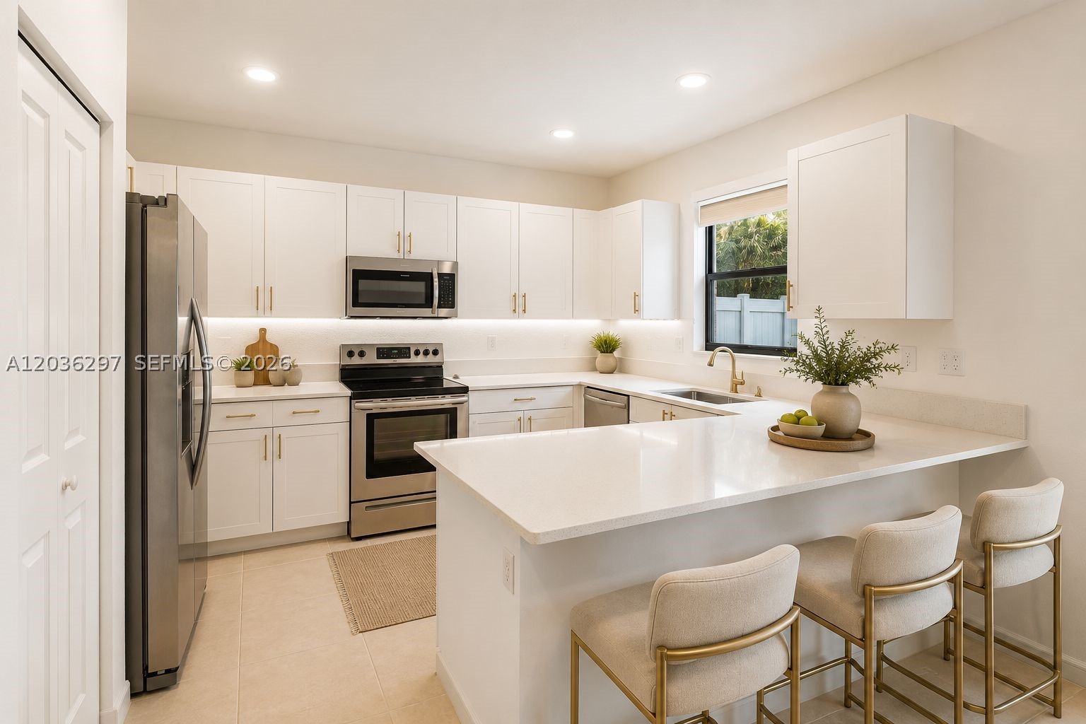 VISTA LAGO - Residential