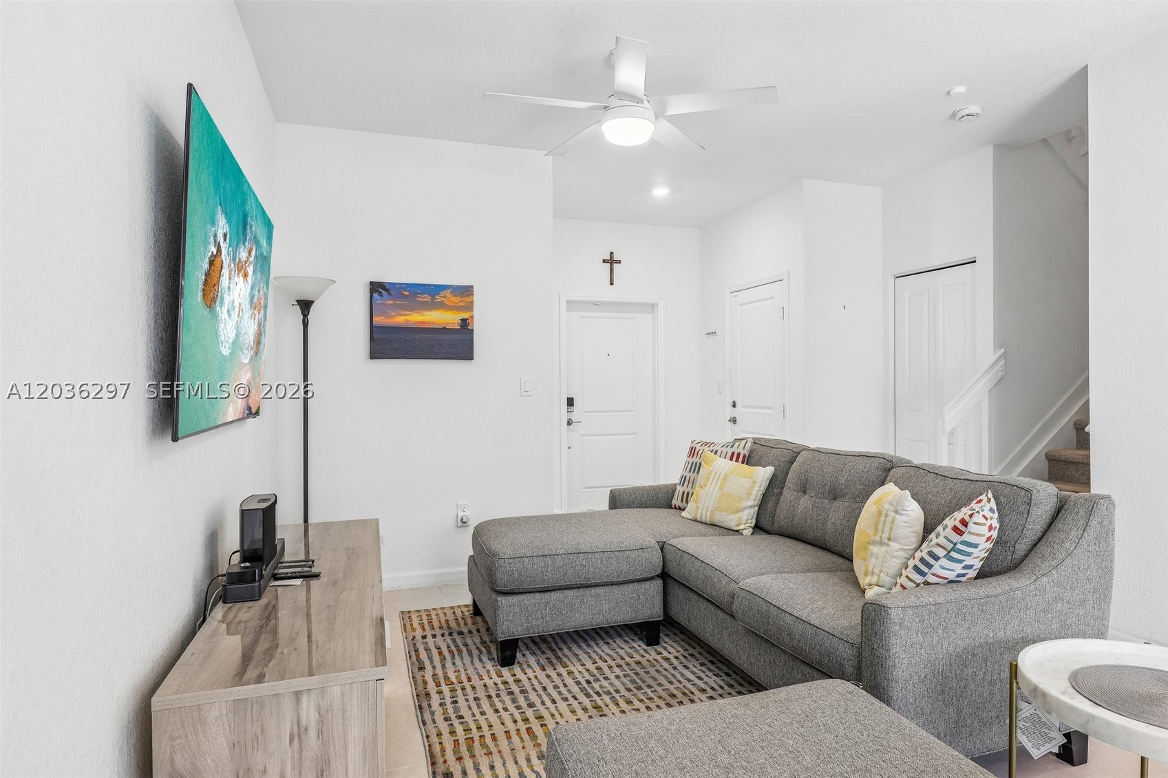VISTA LAGO - Residential