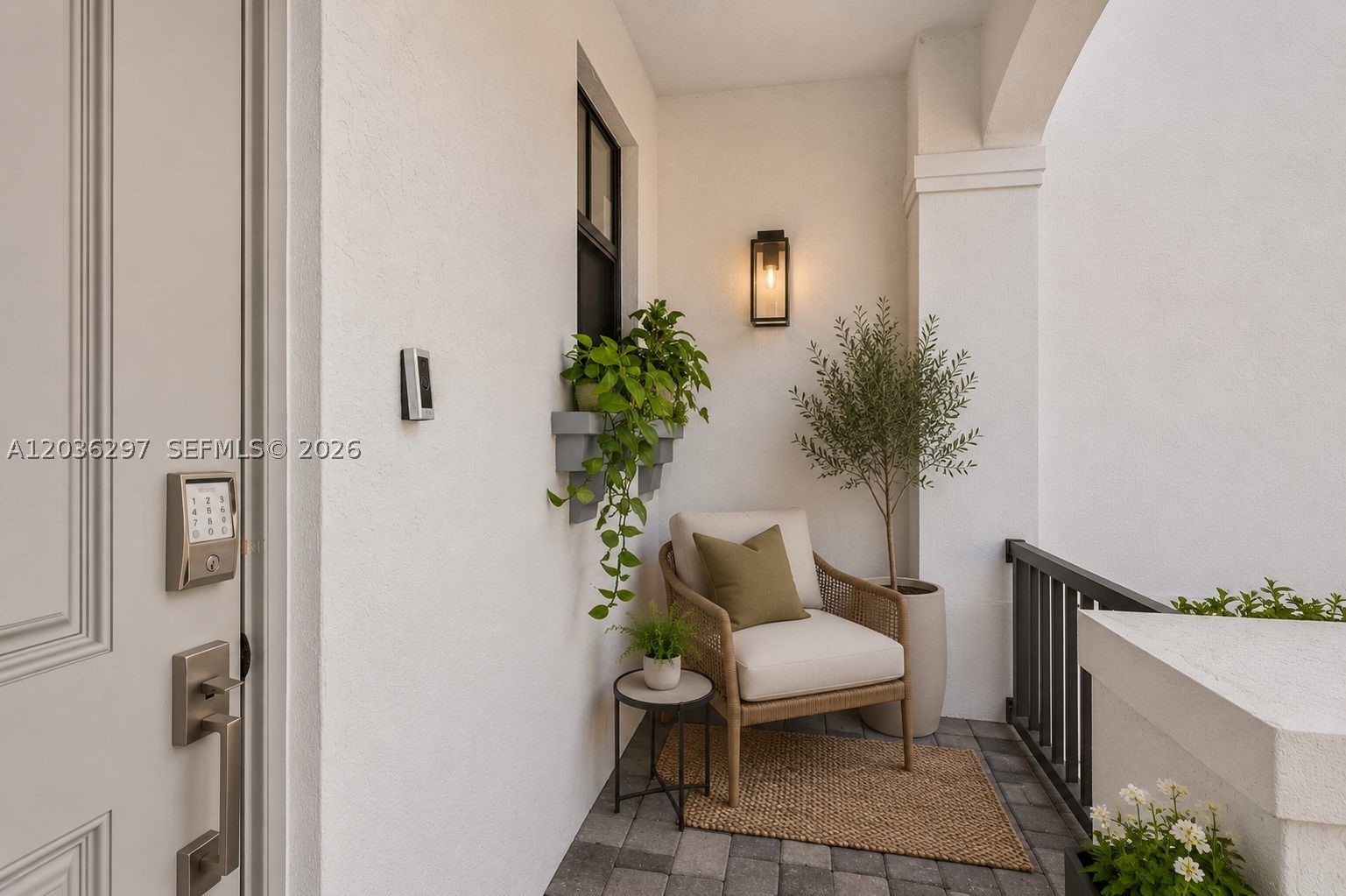 VISTA LAGO - Residential
