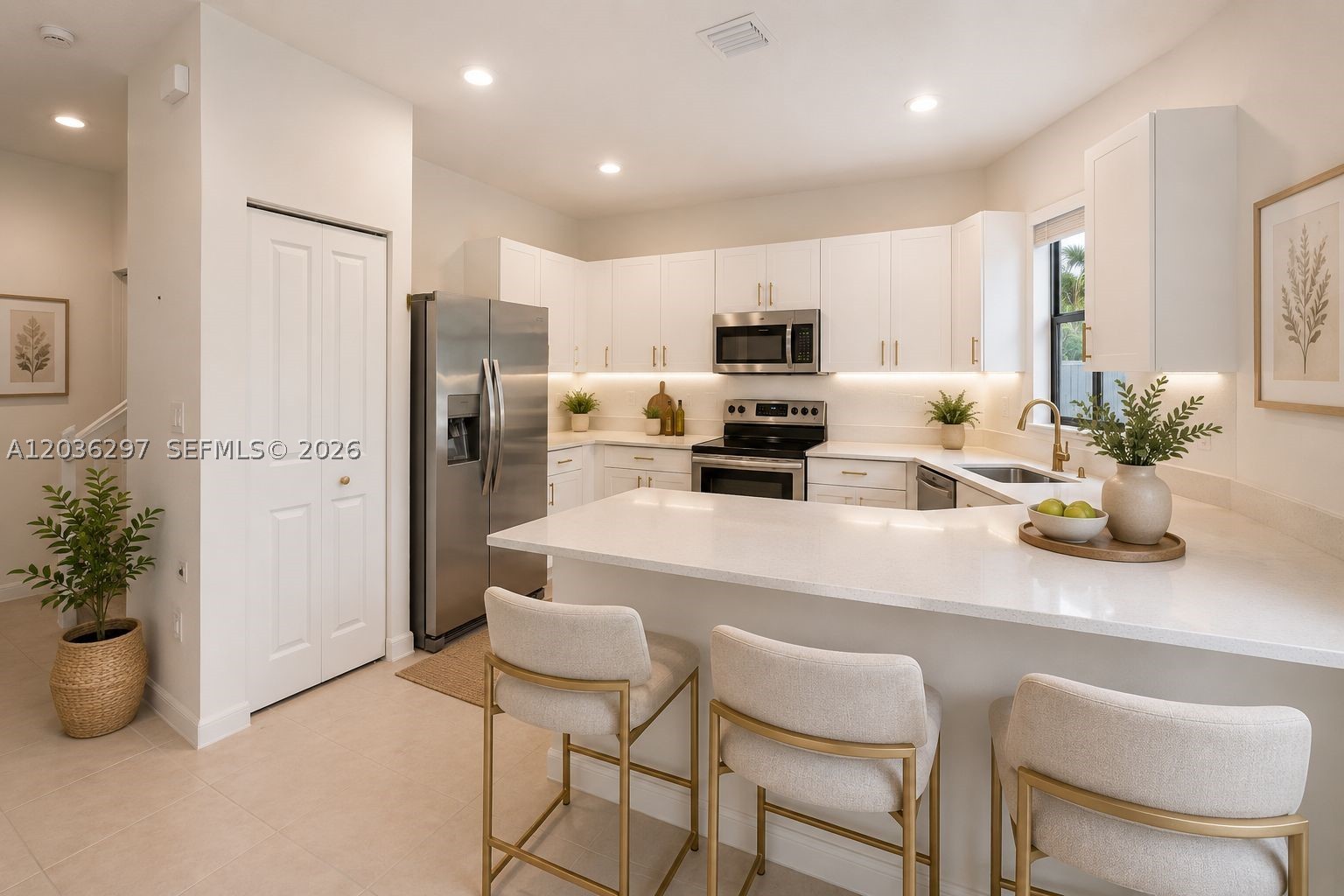 VISTA LAGO - Residential