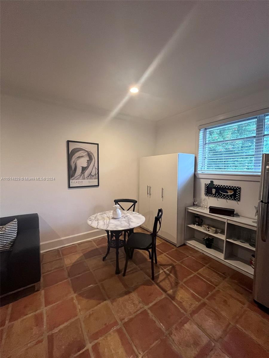 CG RIVIERA SEC 3 REV - Residential Lease