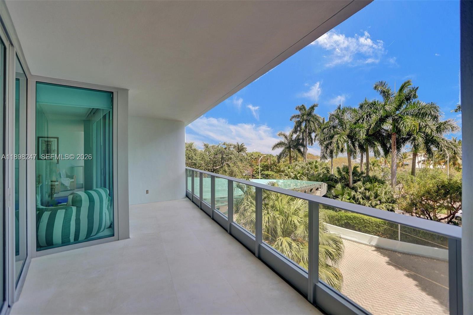 GROVENOR HOUSE CONDO - Residential