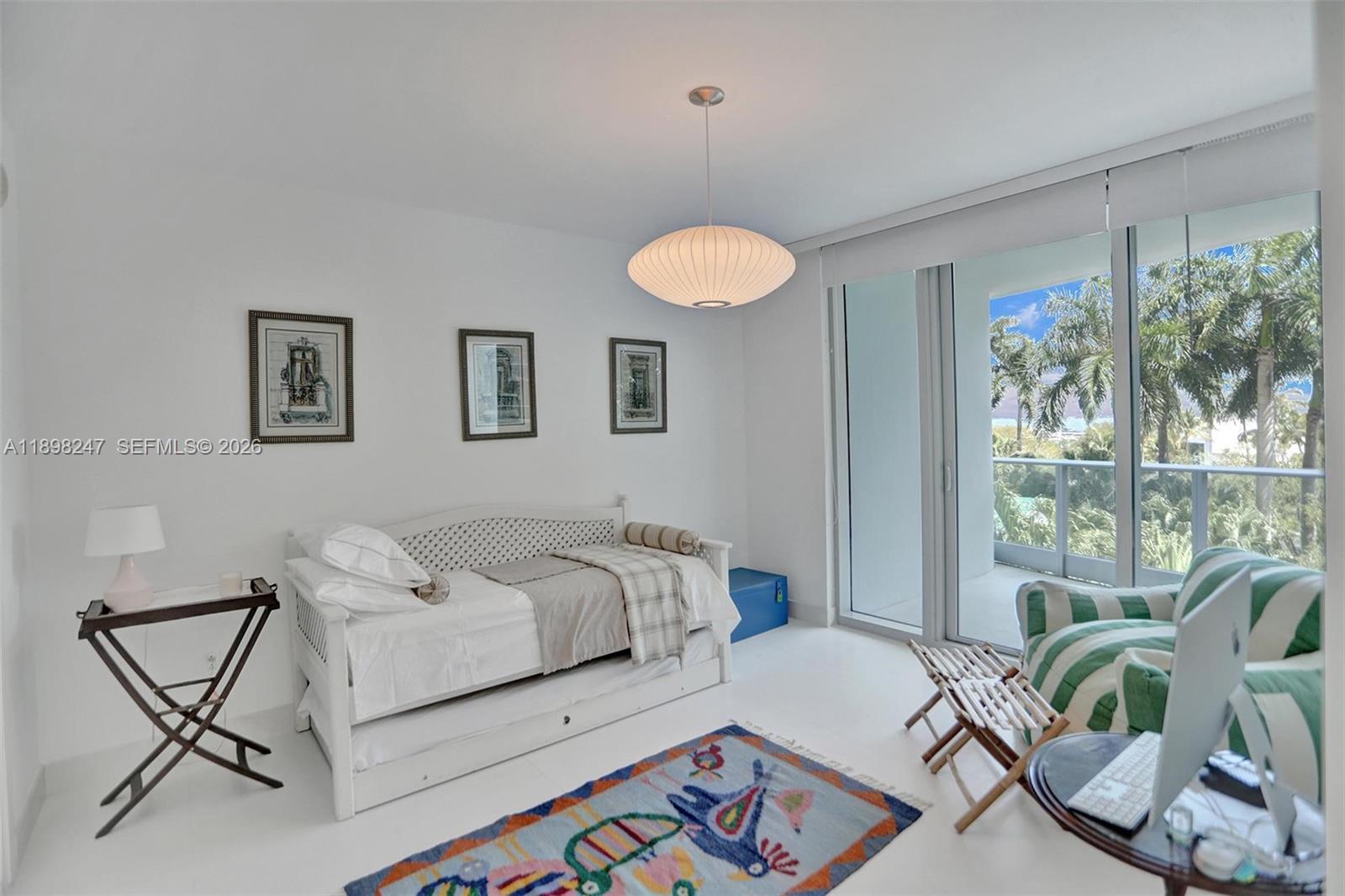GROVENOR HOUSE CONDO - Residential